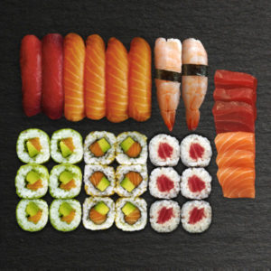 Dealeuse de voyages - Un plateau de sushis pour 2 personnes 🤣